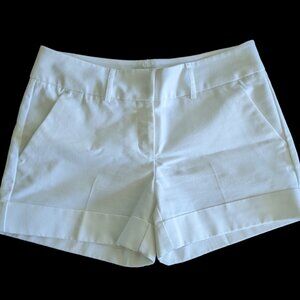 New York & Company Women’s shorts - NWOT - white - stretch - size 4 - EUC